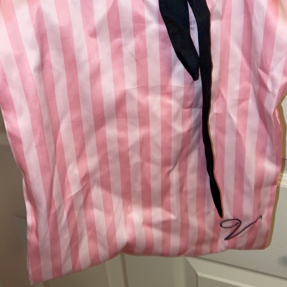 Slippers - Picture 3 of 3